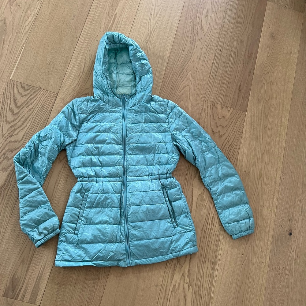 Uniqlo Light Hooded Jacket - size Small